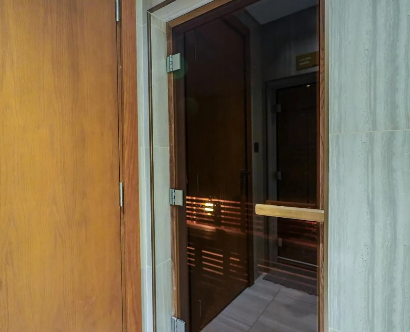 Urbanhomes - Luxury And Cozy 3Bdr Apartment In Business Bay Canal View Dubai