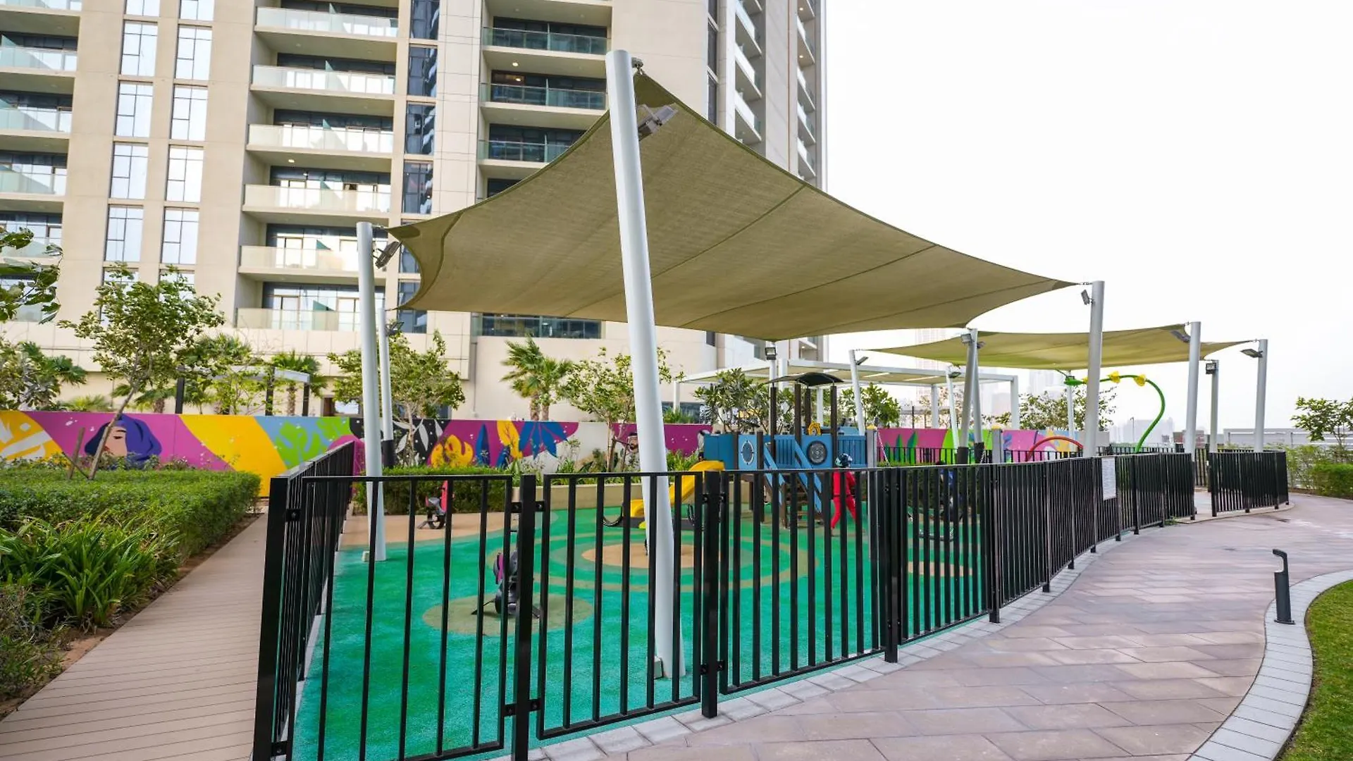 Urbanhomes - Luxury And Cozy 3Bdr Apartment In Business Bay Canal View Dubai 0*,