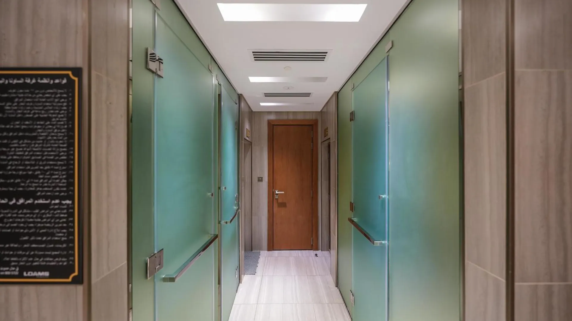 Urbanhomes - Luxury And Cozy 3Bdr Apartment In Business Bay Canal View Dubai