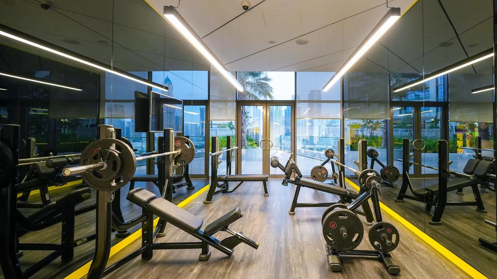 Urbanhomes - Luxury And Cozy 3Bdr Apartment In Business Bay Canal View Dubai United Arab Emirates