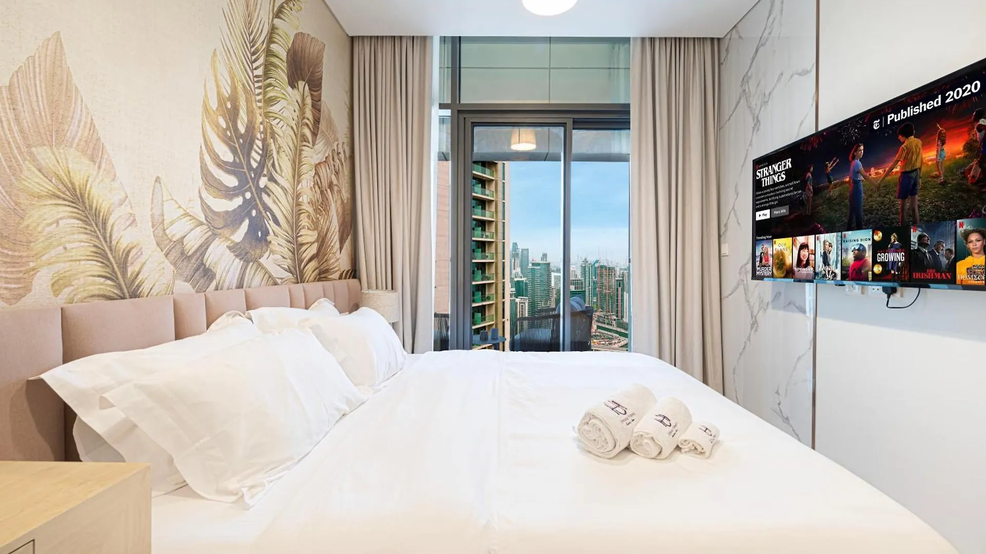 Urbanhomes - Luxury And Cozy 3Bdr Apartment In Business Bay Canal View Dubai