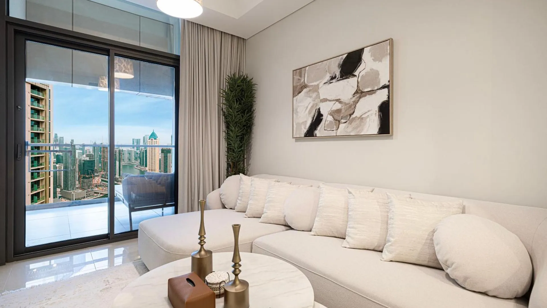 Urbanhomes - Luxury And Cozy 3Bdr Apartment In Business Bay Canal View Dubai