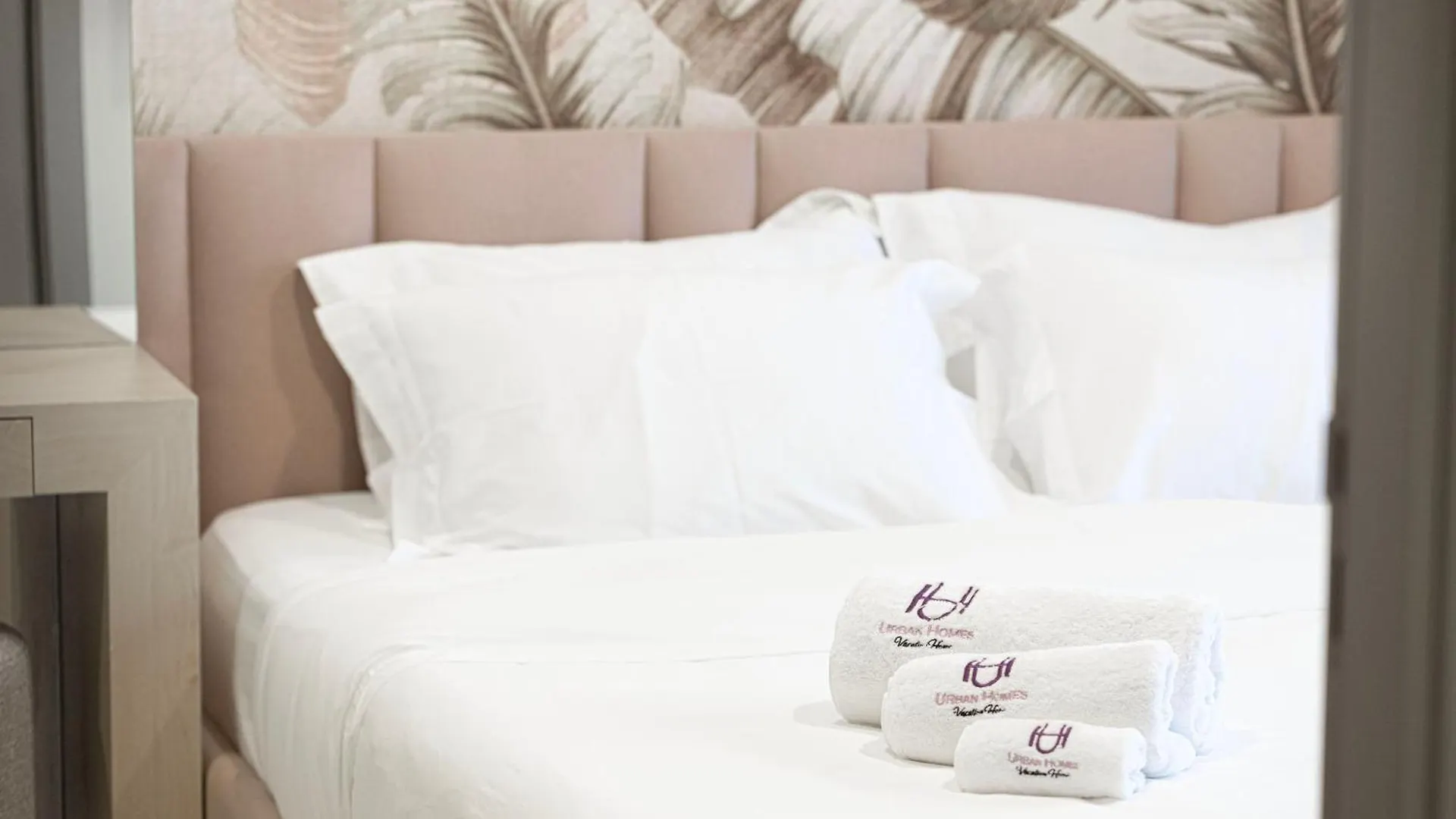 Urbanhomes - Luxury And Cozy 3Bdr Apartment In Business Bay Canal View Dubai Verenigde Arabische Emiraten