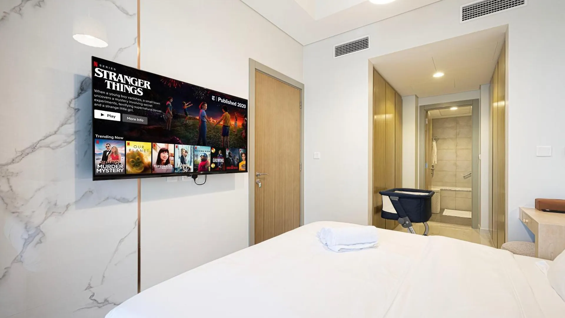 Urbanhomes - Luxury And Cozy 3Bdr Apartment In Business Bay Canal View Dubai