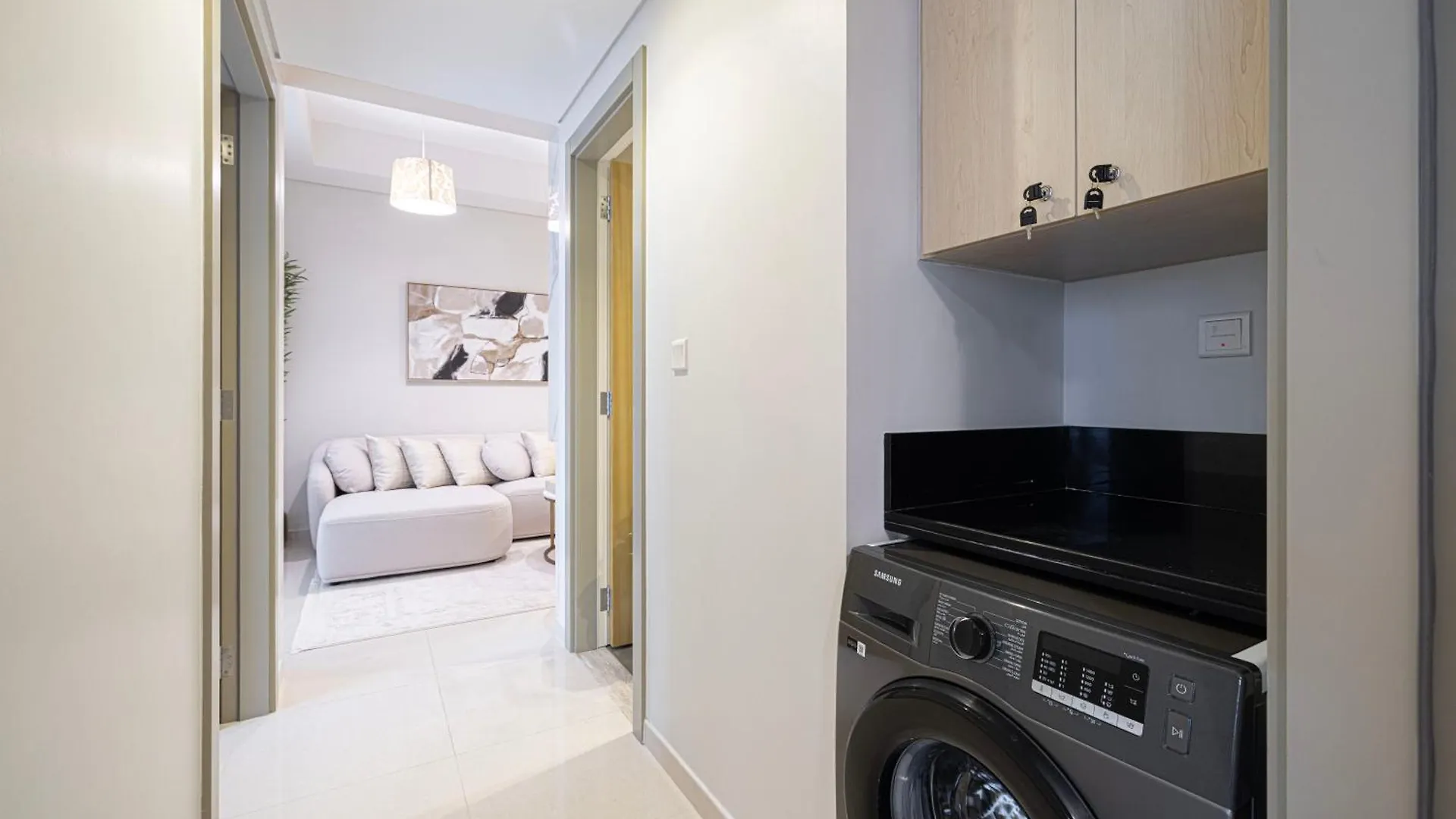 Urbanhomes - Luxury And Cozy 3Bdr Apartment In Business Bay Canal View Dubai 0*,